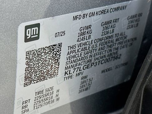 Certified 2026 Chevrolet Trax RS w/ Sunroof Package FWD image 34