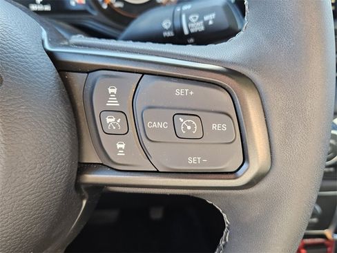 New 2025 Jeep Gladiator Mojave image 22