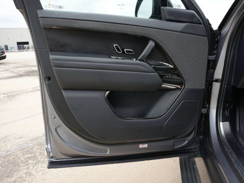 Used 2024 Land Rover Range Rover Sport Dynamic SE AWD/4WD image 19