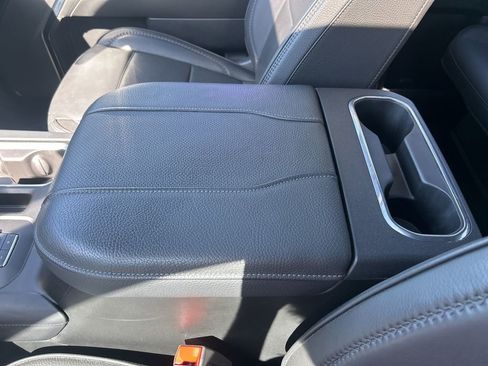 Used 2024 GMC Sierra 1500 Denali AWD/4WD image 42