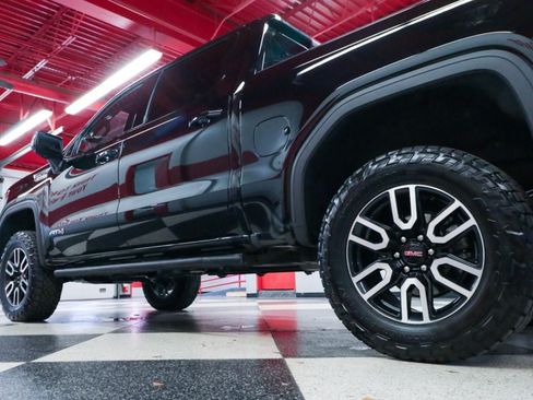 Used 2025 GMC Sierra 1500 AT4 w/ Technology Package AWD/4WD image 44