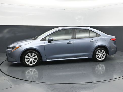 Used 2026 Toyota Corolla LE FWD image 2