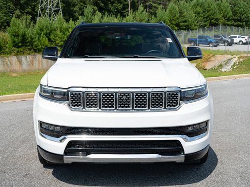 Used 2023 Jeep Grand Wagoneer Series II AWD/4WD image 2