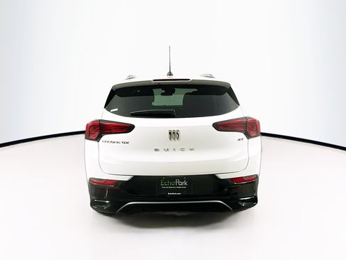 Used 2024 Buick Encore GX Sport Touring FWD image 7