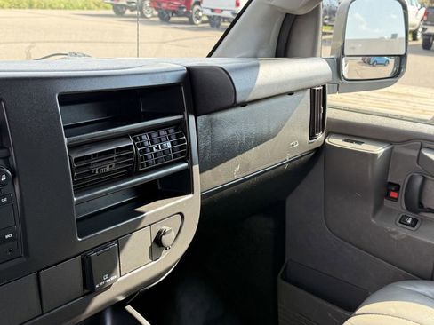 Used 2019 GMC Savana 3500 LS w/ Cold Climate Package image 23