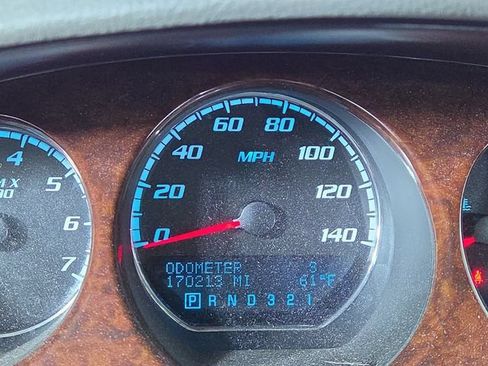Used 2011 Buick Lucerne CXL w/ Driver Confidence Package FWD image 15