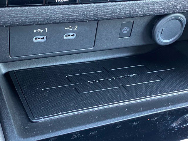 New 2026 Mitsubishi Outlander LE AWD/4WD image 16