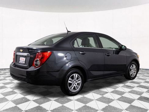 Used 2014 Chevrolet Sonic LT image 16