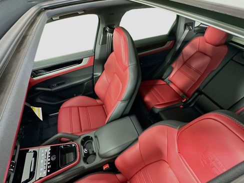 New 2026 Porsche Cayenne S image 14