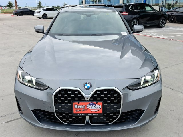 New 2026 BMW 430i w/ Premium Package RWD image 4