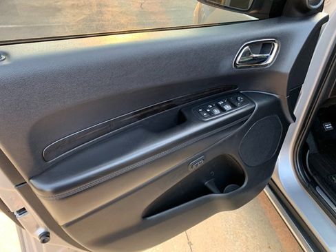 Used 2016 Dodge Durango Limited w/ Nav & Power Liftgate Group AWD/4WD image 27