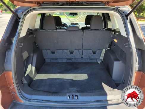 Used 2017 Ford Escape SE FWD image 12