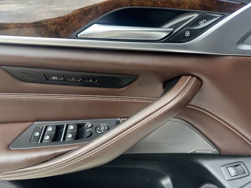 Used 2018 BMW M550i xDrive M550i xDrive AWD 4dr Sedan image 22