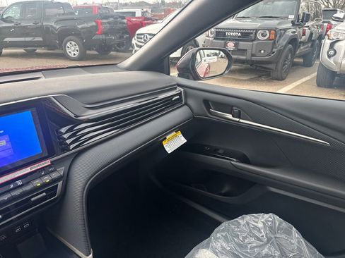 New 2026 Toyota Camry SE AWD/4WD image 31