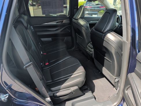 Used 2022 INFINITI QX60 Luxe w/ Cargo Package image 13