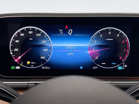 Used 2025 Mercedes-Benz GLE 450 4MATIC image 13