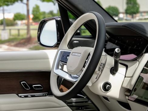 New 2026 Land Rover Range Rover SE AWD/4WD image 18