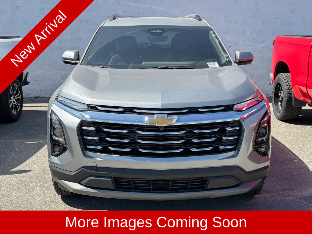 Used 2025 Chevrolet Equinox LT w/ Convenience Package II FWD image 2