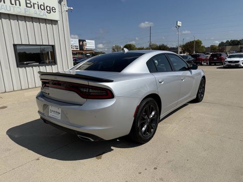 Used 2020 Dodge Charger SXT w/ Plus Group image 4