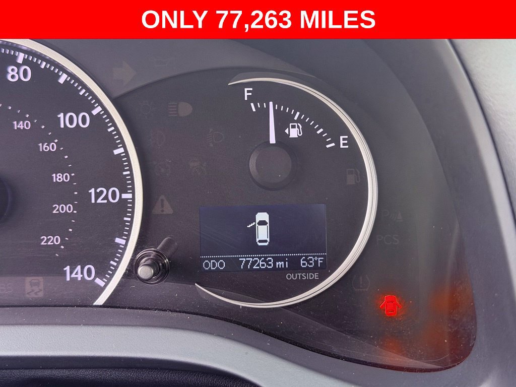 Used 2011 Lexus CT 200h Premium w/ Premium Audio Pkg FWD image 6