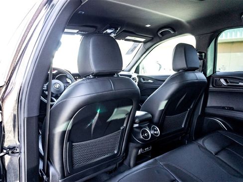 Used 2022 Alfa Romeo Stelvio Sprint image 28