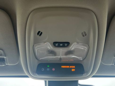 Used 2024 Buick Encore GX Sport Touring AWD/4WD image 7