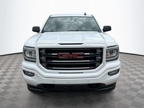 Used 2018 GMC Sierra 1500 SLT w/ All-Terrain Package AWD/4WD image 2