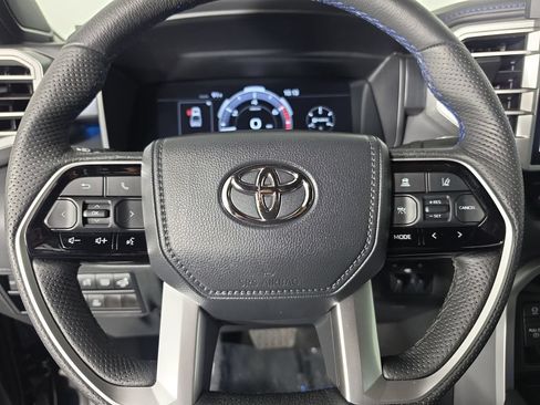 Used 2023 Toyota Tundra Platinum AWD/4WD image 14