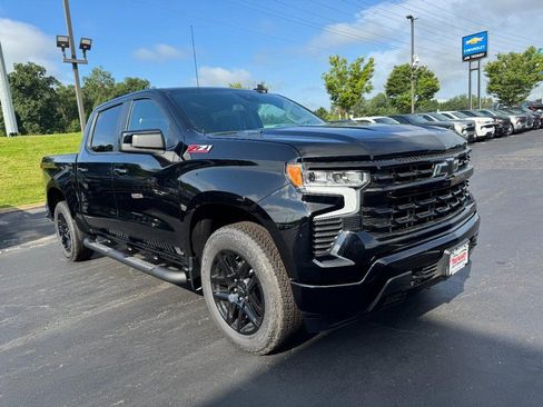 New 2026 Chevrolet Silverado 1500 RST w/ Z71 Off-Road Package AWD/4WD image 2