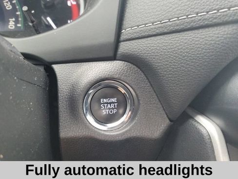Used 2024 Toyota RAV4 XLE FWD image 8