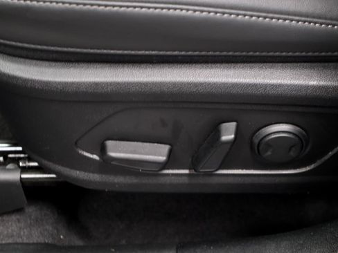 Used 2025 Kia Sorento SX FWD image 27