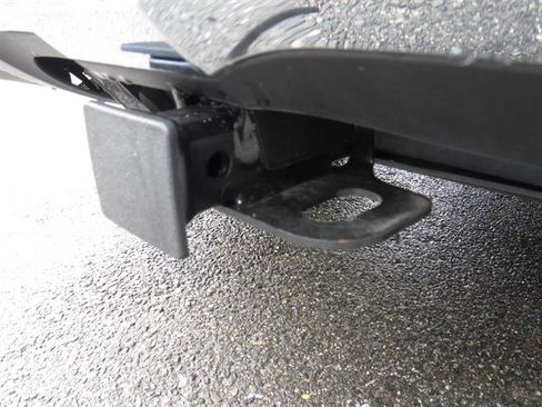 Used 2026 Mercedes-Benz GLC 300 4MATIC image 32