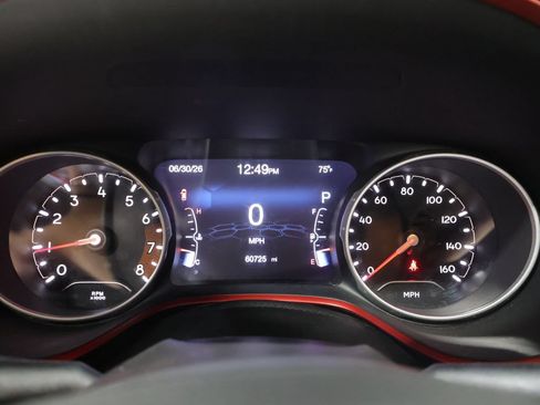 Used 2018 Jeep Compass Trailhawk w/ Cold Weather Group AWD/4WD image 38