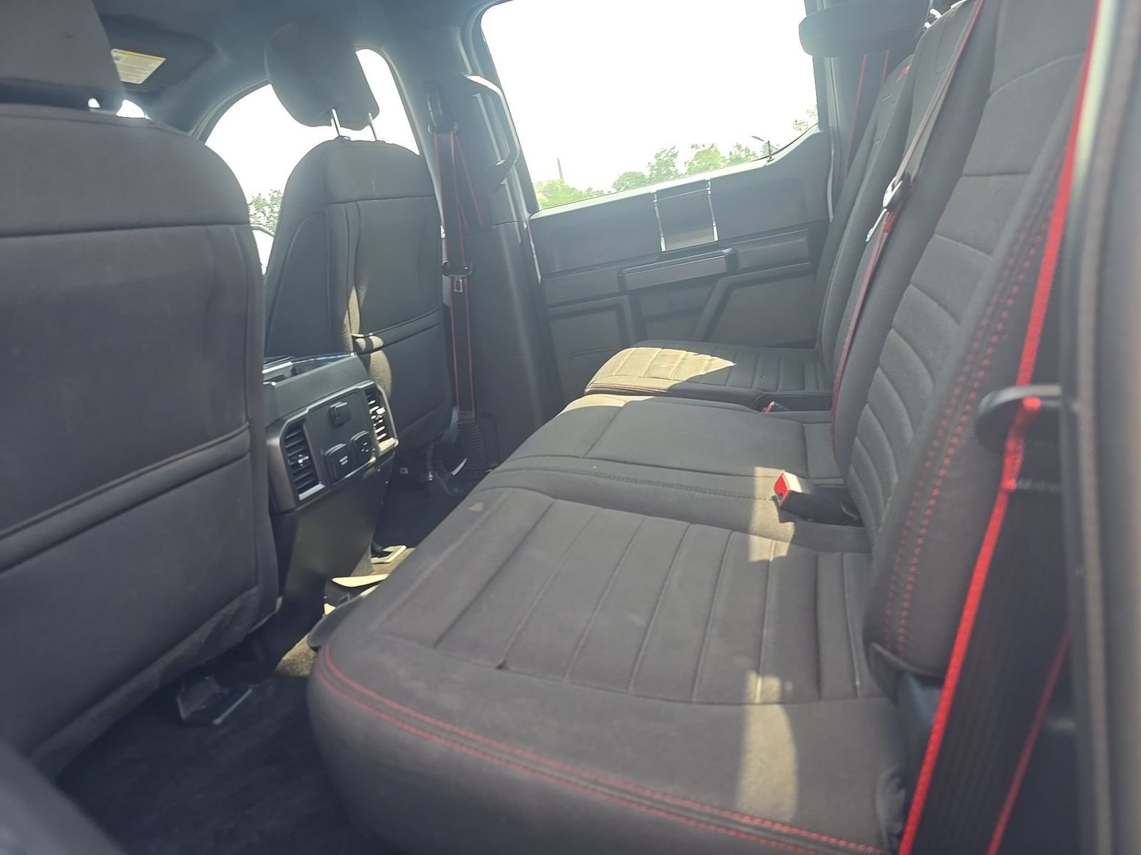 Used 2018 Ford F150 XLT w/ Equipment Group 302A Luxury AWD/4WD image 17