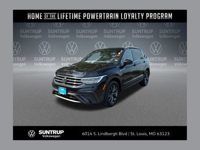 Used 2023 Volkswagen Tiguan SE w/ Panoramic Sunroof Package