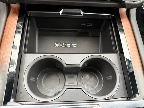 Used 2025 GMC Yukon Denali image 41