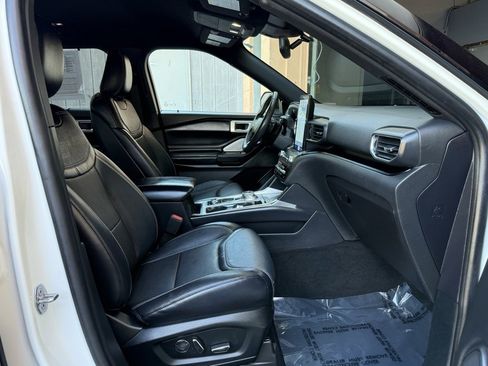 Used 2020 Ford Explorer ST w/ Premium Technology Package image 22