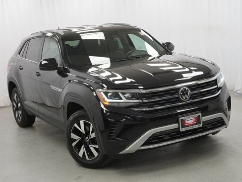 Used 2022 Volkswagen Atlas Cross Sport SE image 8