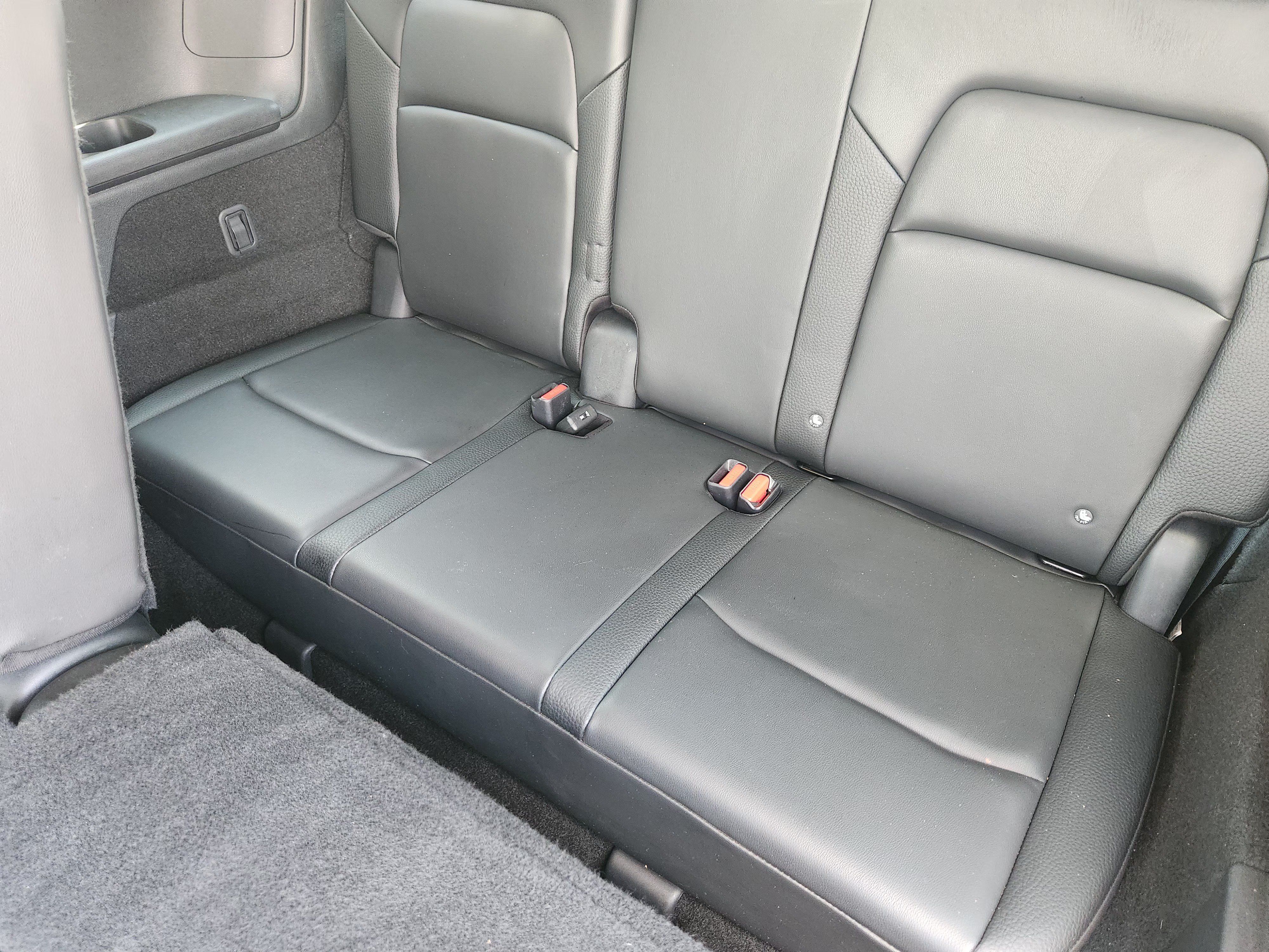 Used 2025 Nissan Pathfinder SL FWD image 31