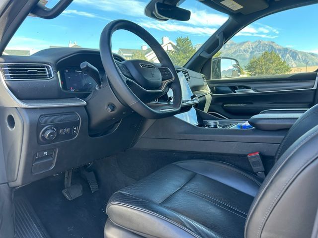 Used 2024 Jeep Wagoneer Series II AWD/4WD image 22