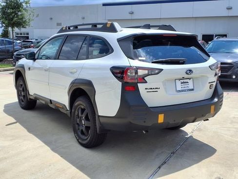 Certified 2025 Subaru Outback Wilderness w/ Wilderness Package AWD/4WD image 3