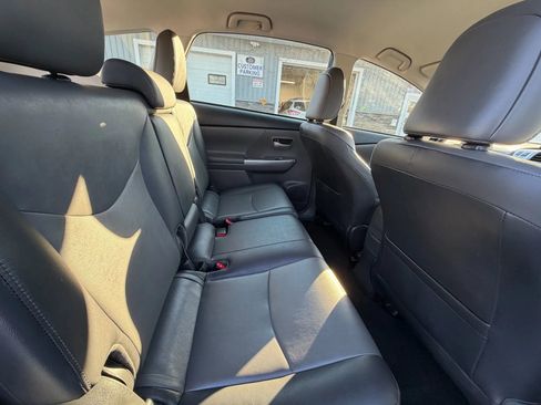 Used 2012 Toyota Prius V Five image 15