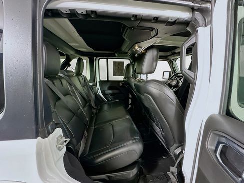 Used 2023 Jeep Wrangler Unlimited Rubicon 4xe w/ Steel Bumper Group AWD/4WD image 28