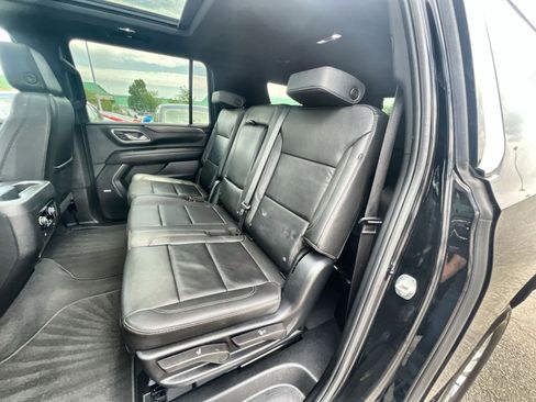 Used 2024 Chevrolet Suburban LT AWD/4WD image 33