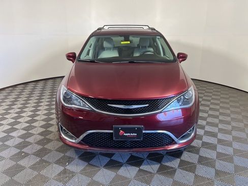 Certified 2017 Chrysler Pacifica Touring-L image 2