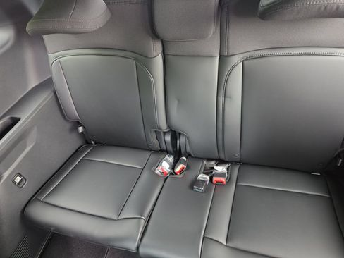 New 2027 Kia Telluride S w/ Towing Package FWD image 18