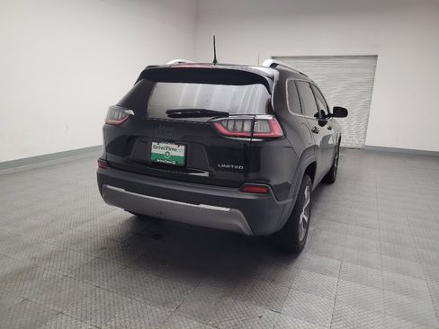 Used 2019 Jeep Cherokee Limited image 7