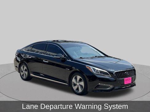 Used 2016 Hyundai Sonata Limited w/ Option Group 02 FWD image 7