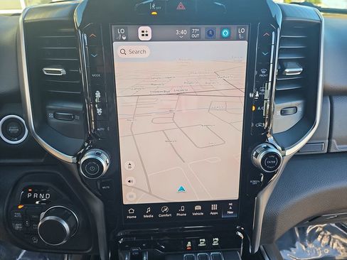 New 2026 RAM 1500 4x4 Crew Cab image 22