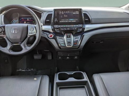 Used 2022 Honda Odyssey Touring image 11